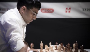 Viswanathan Anand musste sich zum Start mit einem Remis begnügen