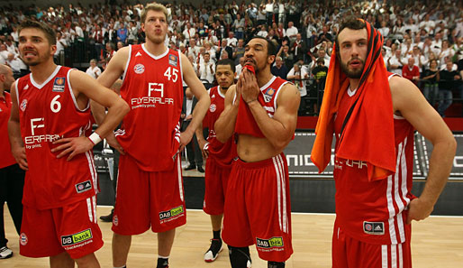 Steffen Hamann (l.), Jan-Hendrik Jagla (Z.v.l.) und Bastian Doreth (r.) sind dabei