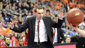 Im November 2013 unterschrieb Stefan Koch einen Vertrag als Headcoach bei den s.Oliver Baskets