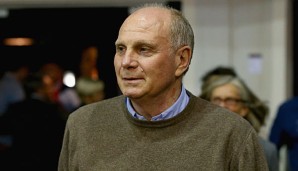 Uli Hoeneß konnte sich auch über einen Sieg der Basketballer freuen