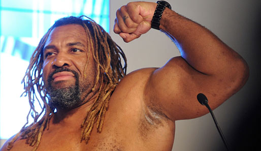 Shannon Briggs hat eine Kampfbilanz von 51-5-1