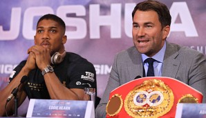 Eddie Hearn (r.) über ein mögliches Rematch zwischen Anthony Joshua (l.) und Wladimir Klitschko