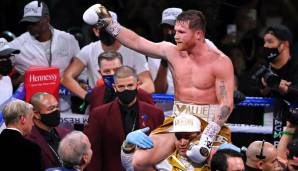 Saul Alvarez ist nach dem Sieg über Caleb Plant der Meister aller Verbände im Supermittelgewicht