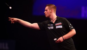 Max Hopp muss in der ersten Runde gegen Vincent van der Voort ran