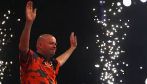 Raymond van Barneveld beendete im Februar 2020 seine Karriere - und wagte knapp ein Jahr später das Comeback.