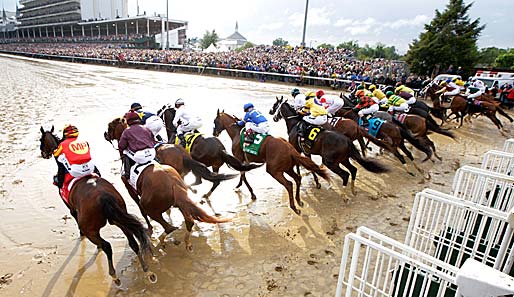 Auch bei Regen zieht das Kentucky Derby in CHurchill Downs jedes Jahr 150.000 Zuschauer an