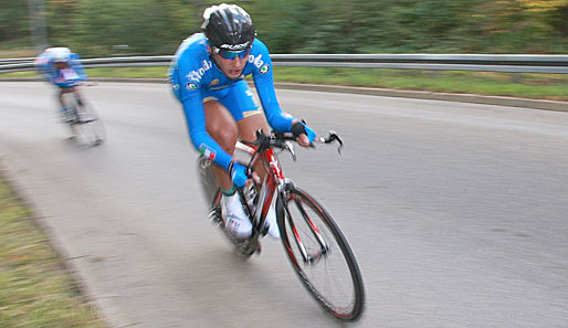 Adriano Malori (r.) bei einer waghalsigen Abfahrt