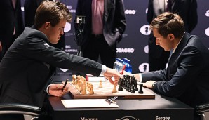 Carlsen beißt sich die Zähne aus