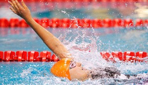 Elena Krawzow schwimmt neben Brust auch Rücken