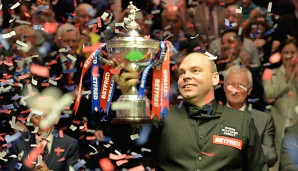 Stuart Bingham freut sich über ein Preisgeld in Höhe von 300.000 Pfund