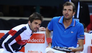 Arnaud Clement (l.) warnt trotz der vielen Ausfälle vor der deutschen Mannschaft