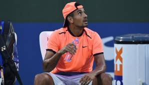 Shanghai Masters 2016: Kyrgios schenkte das Match gegen Mischa Zverev (3:6, 1:6) ab und wurde vom Platz gebuht. Als Strafe musste er 16.500 Dollar bezahlen, außerdem wurde er für drei Wochen aus dem Verkehr gezogen.