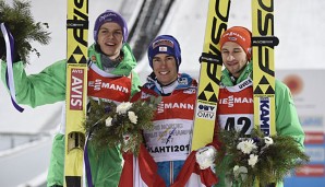 Am Holmenkollen erneut zusammen auf dem Podiom: Andreas Wellinger (li.), Stefan Kraft und Markus Eisenbichler (re.)