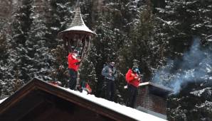 Bei den Hahnenkammrennen werden auch die Skihütten erklommen.