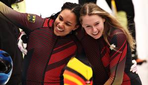 Die Zweierbob-Olympiasiegerinnen Laura Nolte (r.) und Devorah Levi.