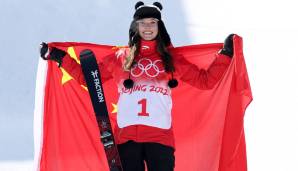 Sportlerin des Tages: EILEEN GU. Erst 18, aber schon Doppel-Olympiasiegerin. In der Halfpipe war Gu ihren Konkurrentinnen haushoch überlegen und machte Gold schon im ersten Lauf perfekt. Schon ihre dritte Medaille in Peking.