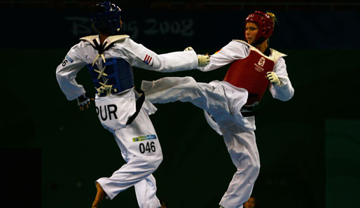 Helena Fromm (r.) nahm bereits an den Olympischen Spielen in Peking teil