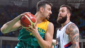 Andrew Bogut (l.) will mit seinen Boomers gegen Serbien ins Finale