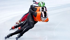 Schlechte Eisverhältnisse machen offenbar vielen Shorttrackern in Sotschi zu schaffen