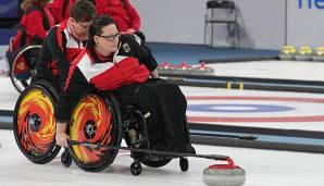 Die deutschen Rollstuhlcurler siegen zum Auftakt der Paralympics.