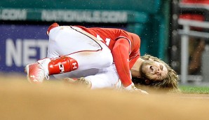 Bryce Harper verletzte sich am Samstag gegen die Giants das Knie