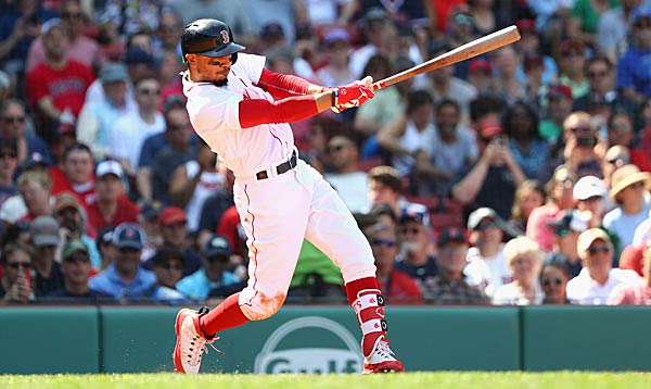 Mookie Betts schlug zum vierten Mal in seiner Karriere drei Homeruns in einem Spiel.