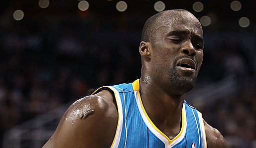 Emeka Okafor von den New Orleans Hornets ist nach drei Jahren zum ersten Mal verletzt