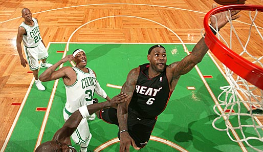 Miamis LeBron James war in Spiel vier gegen Boston mit 35 Punkten Topscorer der Partie