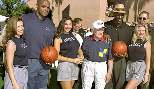 Charles Barkley (l.) stärkt Michael Jordan (l.) beim Thema Lockout den Rücken