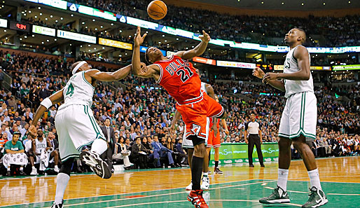 Jason Terry (l.) erzielte gegen die Chicago Bulls 12 Punkte