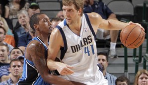 Der unerfahrene Kris Joseph (Orlando Magic) stellte für Dirk Nowitzki keine Herausforderung dar