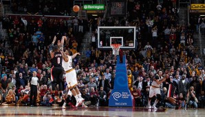 Damian Lillard (l.) erzielte mit 36 Punkten, 10 Assists und 8 Rebounds beinahe ein Triple-Double