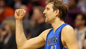 Mavs-Star Dirk Nowitzki steht regelmäßig für Interviews zur Verfügung