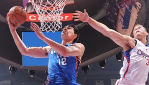 Steven Adams (l.) lieferte eine hervorragende Leistung gegen die Clippers ab