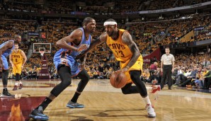 LeBron James (r.) sicherte sich mit den Cavaliers den sechsten Sieg in Folge