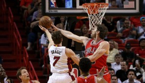 Pau Gasol (r.) und die Bulls fuhren einen wichtigen Sieg ein