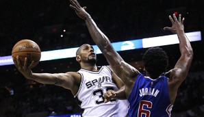 Boris Diaw (l.) gegen DeAndre Jordan - beide Teams lieferten sich heiße Duelle