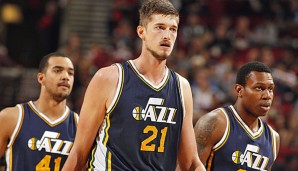 Jazz-Center Tibor Pleiß durfte erstmals von Beginn an ran