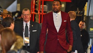 Kevin Durant hält sich mit jeglichen Aussagen zu seiner Zukunft bisher vornehm zurück