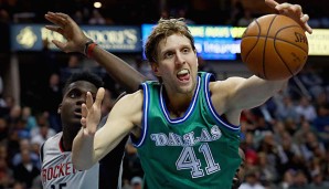 Dirk Nowitzki spielt auch im kommenden Jahr bei den Dallas Mavericks