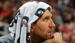 Dirk Nowitzki wird den Mavs für unbestimmte Zeit fehlen