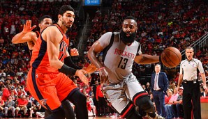 James Harden spielt trotz einer Verletzung