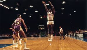 Platz 19: Oscar Robertson (Royals, Bucks ) - 43.886 Minuten in 1.040 Spielen