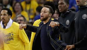 Stephen Curry bejubelte die Siege seiner Warriors zuletzt von der Bank aus.