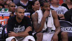 Tony Parker (l.) bestreitet ein schlechtes Verhältnis mit Kawhi Leonard (r.).