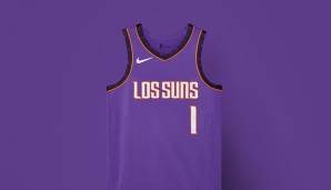 PHOENIX SUNS - In Arizona wagt man keine besonders großen Experimente. Das fast komplett in lila gehaltene Throwback-Jersey mit den orangefarbenen Akzenten soll an die alten Zeiten in den 90ern erinnern.