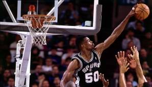 Platz 10: David Robinson blockte für die San Antonio Spurs am 23. Februar 1990 12 Würfe gegen die Minnesota Timberwolves.