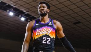 PHOENIX SUNS: Statt dem Namen der Franchise prangt auf dem City-Edition-Jersey der Suns in der neuen Saison die Aufschrift "The Valley". Abgesehen vom schwarzen Hintergrund geht es recht farbenfroh zu.