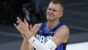 Die Dallas Mavericks müssen womöglich mehrere Spiele auf Kristaps Porzingis verzichten.