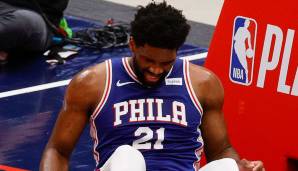 Joel Embiid verletzte sich in Spiel 4 in Washington am Knie.